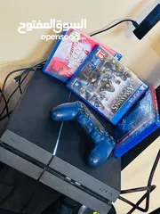  1 Playstation 4 with controller 4 games bery good condition you come location ceck properly then you