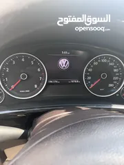  3 Volkswagen Touareg 2012, 18000