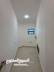  12 شقة طابقية طابق ارضي مع 3 ترسات باجمل مناطق مناطق تلاع العلي