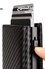  4 محفظة ذكية للبيع غير مستعملة السعر شامل التوصيل(Credit Card Holder Wallet Carbon Fiber)