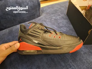  6 JORDAN 5s MAX AURA BLACK AND RED WITH BOX BARELY WORN