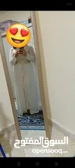  1 بس ب25 بس اليوم  عندي هاد القفطان بلبس من 60ـ90 ملبوس ساعه بس بجنن عاللبس وفخم شريتو ب100 بدي ابيعو