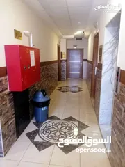  3 مكاتب وعيادات ومحلات تجارية  للايجار في موقع مميز في طبربور