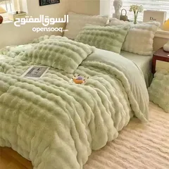  9 شرشف تخت مجوّز فرو – نعومة وفخامة بدفء ولا أروع! الشتاء عالابواب ولازمنا ألوان حلوة ودافئة