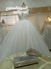  1 محل بدلة أعراس  ابيض خطوبه وجميع المستلزمات العروس داخل المحل للبيع بسعر مغري بضاعه تركيه وجديد  ومس