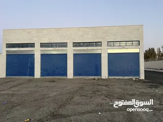  3 4 مستودعات متجاورة بمساحة إجمالية 211 متر – واجهة حجر وموقع مميز في الهاشمية