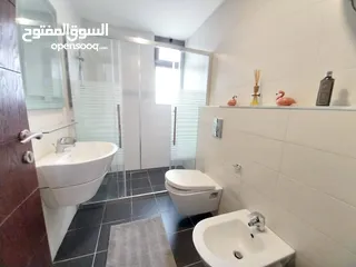  3 شقة للايجار في منطقة الدوار الرابع  ( Property 32742 )