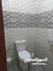  12 شقة سكنية للبيع في سحاب طابق ثاني مدخلين للشقة  قرب الجامع ابو بكر الصديق الحي الغربي