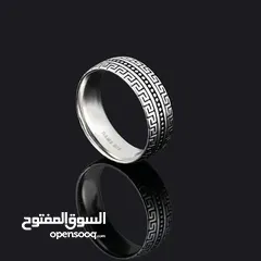  9 اكسسوارات اغراض تجميل