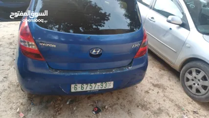  2 هيونداي i20 2011 للبيع كاش  اصل خصوصي ماشية 220000 الف كيلو