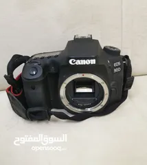  1 Canon 90D كانون