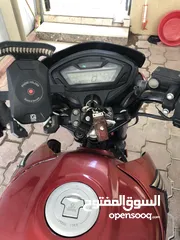  4 هوندا unicorn احمر