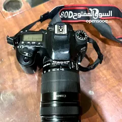  2 كاميرا كانون 80D مع عدسة بسعر مغري. اقرا الوصف