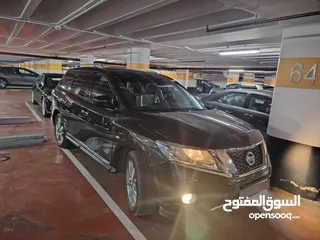  6 نيسان باثفندر موديل (2017)  ..... لون أخضر زيتي مميز  استعمال شخصي (سيدة)