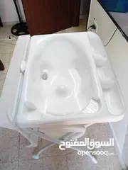  5 ستناد بانيو حمام وغيار بيبي ماركة ايطالية استعمل بسيط