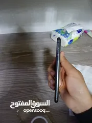  4 ايفون 11 الصلاه علنبي مش مفتوح ولا مصلح ولا ناقصو اشي معه كل اغراضه