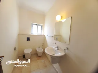  8 شقة غير مفروشة للإيجار 400م2 ( Property 19553 )-175107001