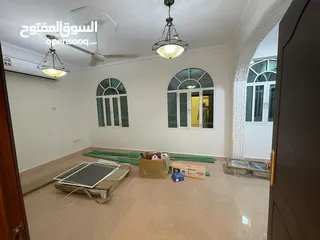  17 For rent Villa in al qurm  للإيجار فيلا في القرم