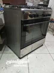  2 غاز خمس عيون مع فرن ستالستيل إستعمال بسيط بحال الوكالة للبيع