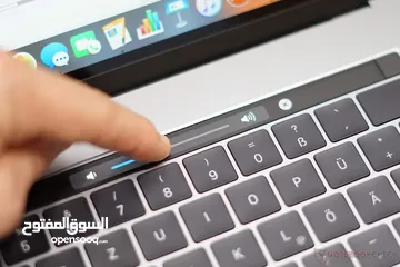  3 MacBook Pro 15inch 2017 i7 2GB AMD