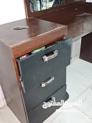  9 غرفة نوم خزانة و  تختين مفرد ونص ikia