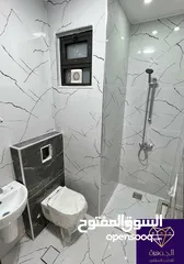  6 شقة أرضي معلق سكني استثماري لم تسكن لقطه وبسعر مغري جداااا عرض خاص في أرقى مناطق الجاردنز