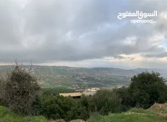 1 قطعة ارض مميزة للبيع اعلى قمة في الحمر