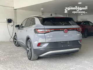  4 ID4 PRO 2023 لون إسمنتي