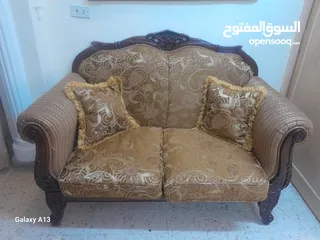  3 طقم كنب /9 مقاعد /منجد داخلي خشب بدل القشاط تقيل غير تجاري