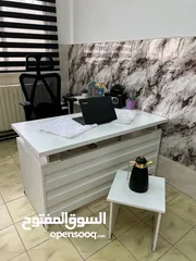  14 إذا دوامك طويل أو شغلك على المكتب كثير،وفرنالك تشكيلة كراسي مدير مع مسند رقبة باسعار مميزة