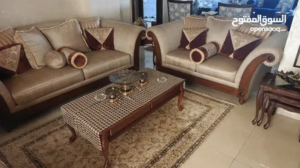  1 طقم كنب ضيوف فاخر للبيع
