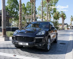  8 Porsche Cayenne 2018 GCC Platinum Édition