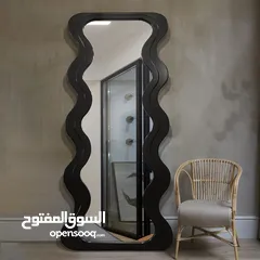  1 مرايا ستاند بإطار مخملي فاخر لمسة فخامة تضيفينها لأناقتك اليومية وديكور منزلك المقاس 160×6 سم