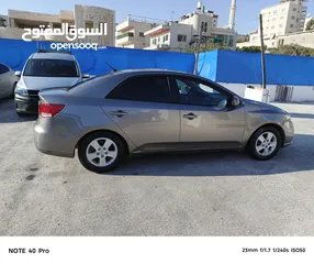  1 كيا فورتي 2011