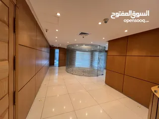  7 للايجار مكتب فخم إطلالة بحرية وديكورات رائعة For rent amazing Office in Kuwait city Al Sharq sea v