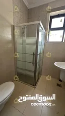  3 لم تسكن - ام أذينة - 3نوم 1ماستر - 200م - مطلة - قريبة من الخدمات - موقع مميز