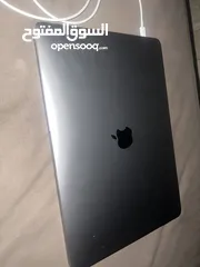  1 Mac book pro 2020