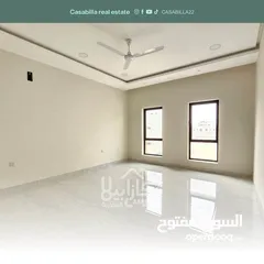  6 Villa for sale in Durrat Al Muharraq