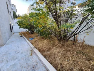  3 شقة فارغة للبيع في دير غبار  ref : 14242