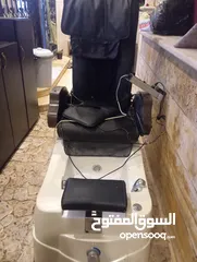  22 كراسي صالون ستاتي بدي كير و مني كير الاصلي عدد 2 مع ساونا ومساج تحكم شاشه مستوردات بحالة جيدة جدا