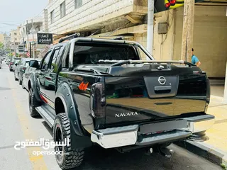  2 Nissan Navara V6