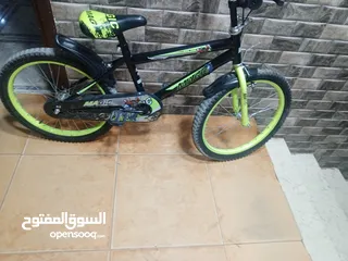  1 دراجه هوائيه استعمال اقل من اسبوع للبيع  موجوده بعمان جوده عاليه