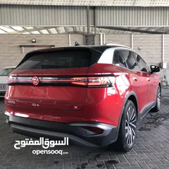  12 Volkswagen ID4 X PRO