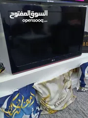  1 شاشة LG 32 للبيع
