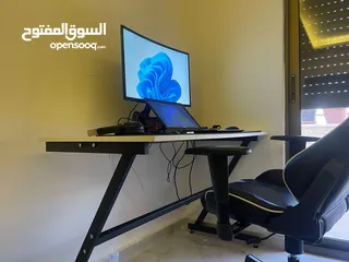  2 مكتب جيمنج مزود ب اضاءة RGB ملونه مع ريموت تحكم  شامل التوصيل فقط