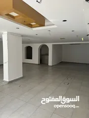  5 مخازن للإيجار