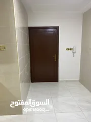  8 شقة صغيرة طابق ارضي