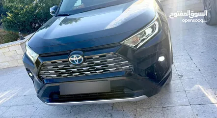 3 Toyota RAV4 (XLE) PRIME HYBRID 2022