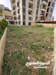  31 شقة ملوكية بإطلالة خلابة جدا أحكام خاصة أ مساحة داخلية وخارجية. 660 متر مربع أكبر مساحة لشقة