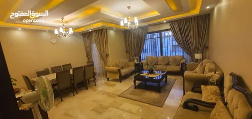  1 شقة مميزة للبيع في عمان - ضاحية النخيل - طابق ثاني